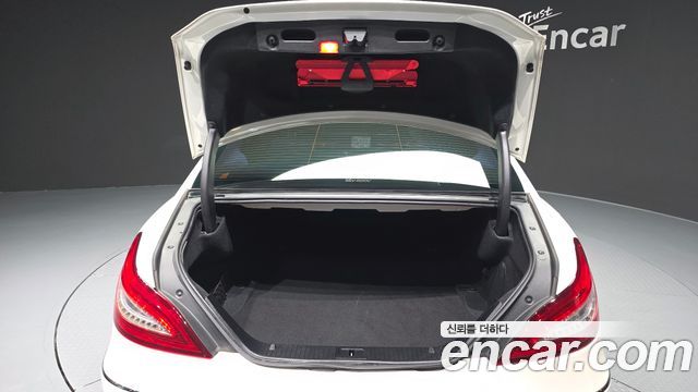 Mercedes-Benz CLS-Class 2017 — photo 26