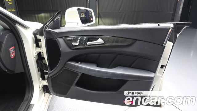 Mercedes-Benz CLS-Class 2017 — photo 14