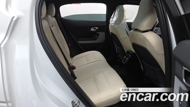 Polestar Polestar 2 2022 — photo 17