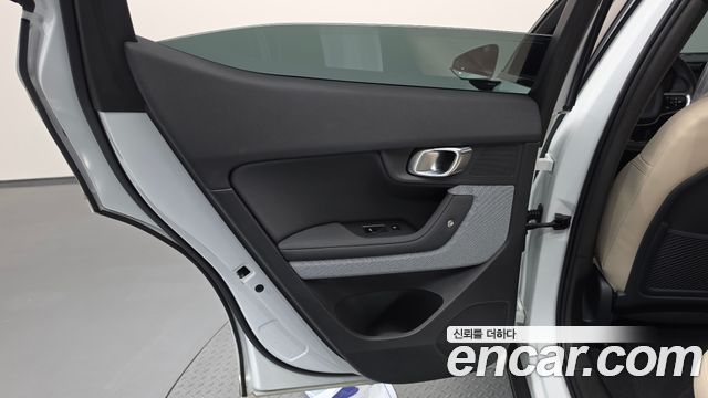 Polestar Polestar 2 2022 — photo 15
