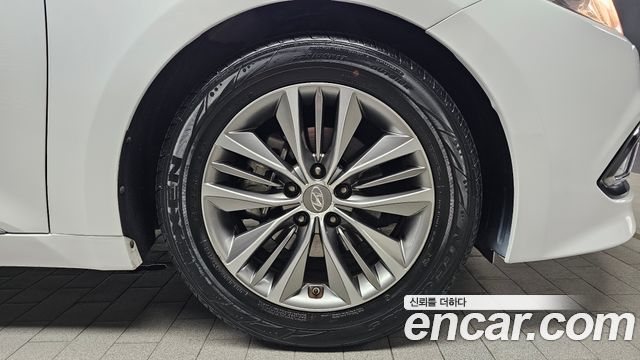 Hyundai Grandeur 2015 — photo 7