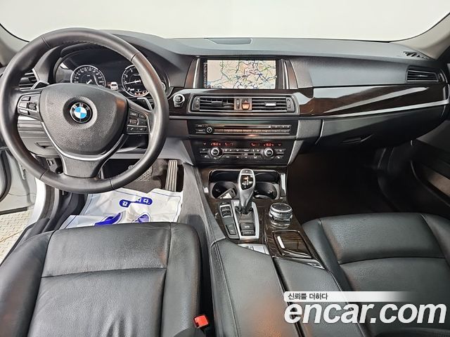 BMW 5-Series 2016 — photo 5