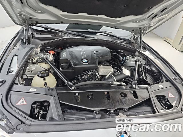 BMW 5-Series 2016 — photo 6