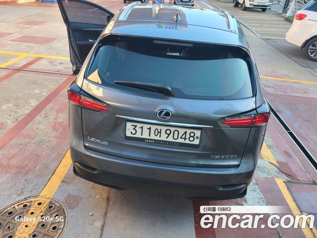 Lexus NX 2017 — photo 3