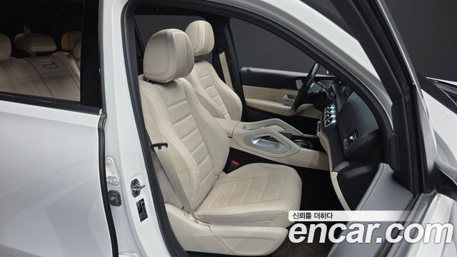 Mercedes-Benz GLS-Class 2022 — photo 17