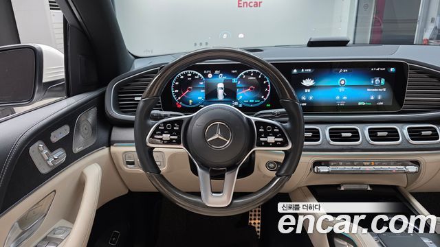 Mercedes-Benz GLS-Class 2022 — photo 18