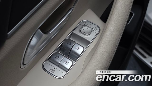 Mercedes-Benz GLS-Class 2022 — photo 20
