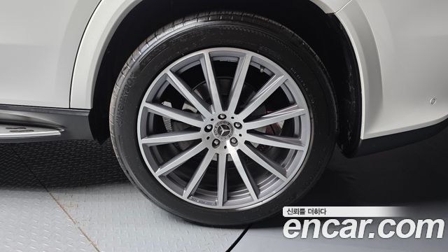 Mercedes-Benz GLS-Class 2022 — photo 7