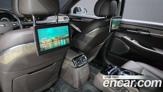 Genesis G90 2020 — photo 26