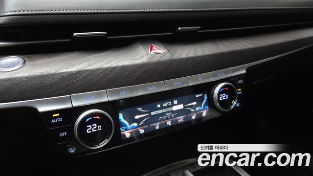 Genesis G80 2021 — photo 24