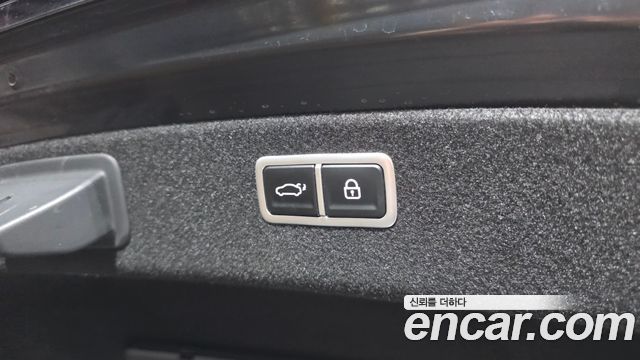 Genesis G80 2021 — photo 31