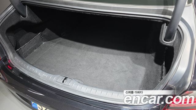 Genesis G80 2021 — photo 32