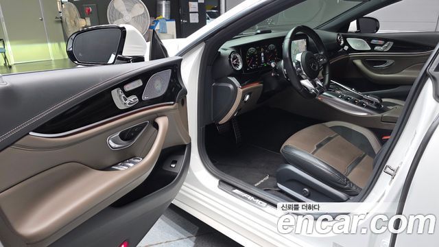 Mercedes-Benz AMG GT 2021 — photo 13