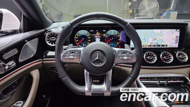 Mercedes-Benz AMG GT 2021 — photo 19
