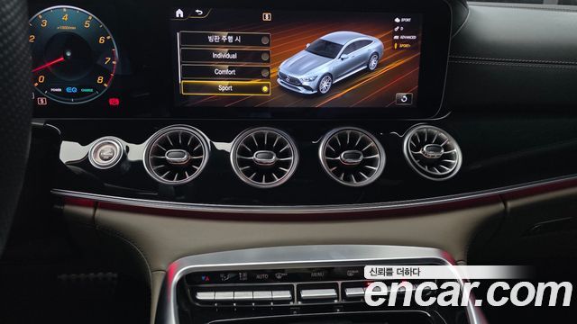 Mercedes-Benz AMG GT 2021 — photo 20