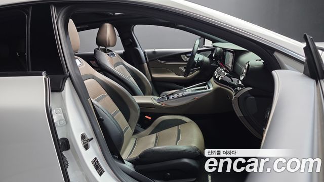 Mercedes-Benz AMG GT 2021 — photo 16