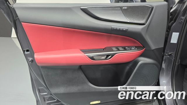 Lexus NX 2025 — photo 14