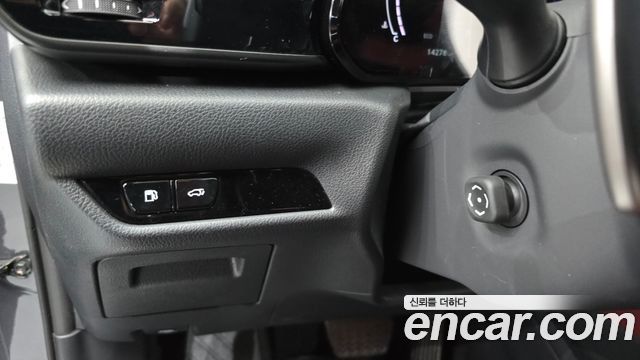 Lexus NX 2025 — photo 28