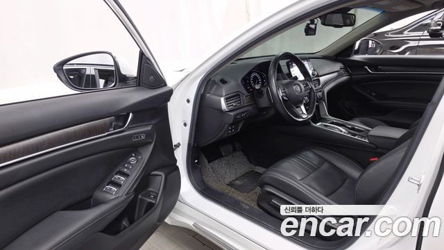 Honda Accord 2021 — photo 13