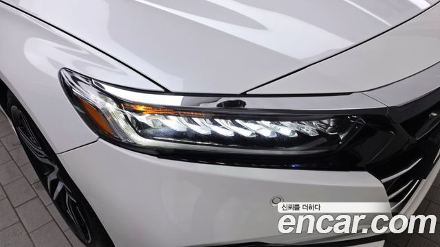Honda Accord 2021 — photo 8