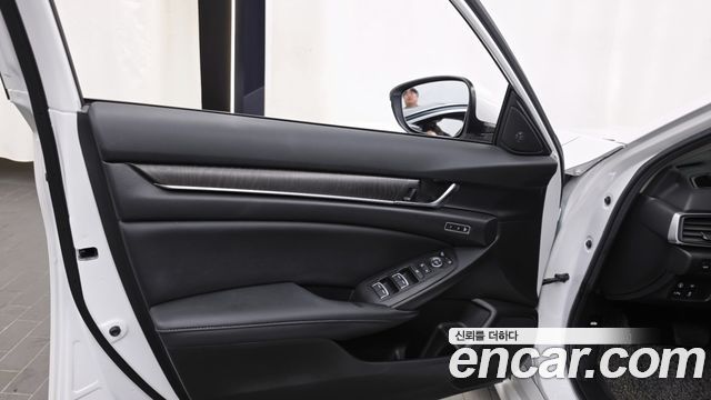 Honda Accord 2021 — photo 14