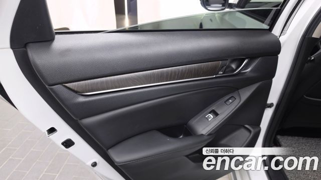 Honda Accord 2021 — photo 15