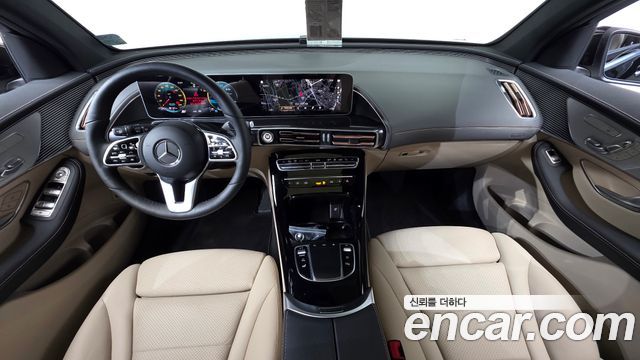 Mercedes-Benz EQC 2020 — photo 7