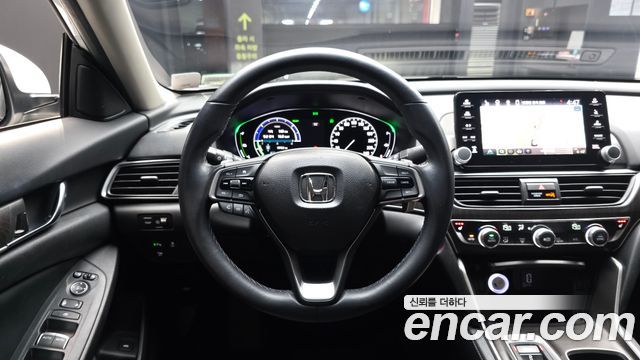 Honda Accord 2018 — photo 19