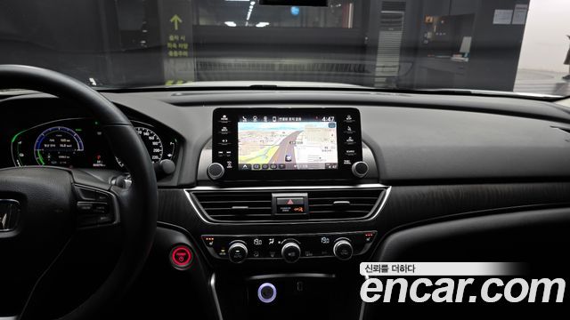Honda Accord 2018 — photo 20