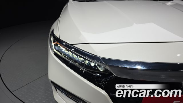 Honda Accord 2018 — photo 8