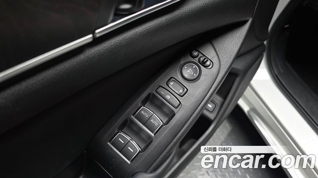 Honda Accord 2018 — photo 31