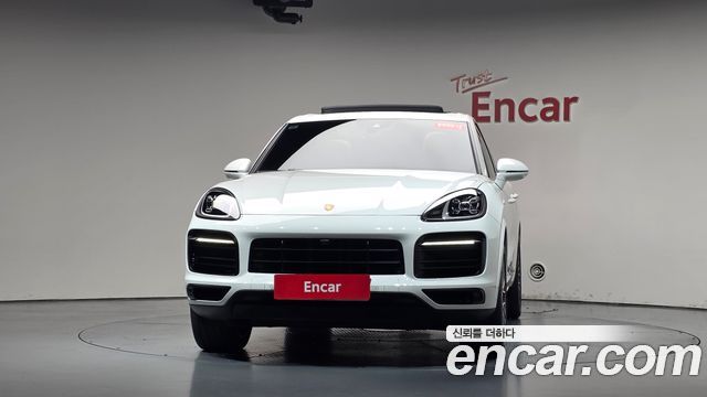 Porsche Cayenne 2021 — photo 3