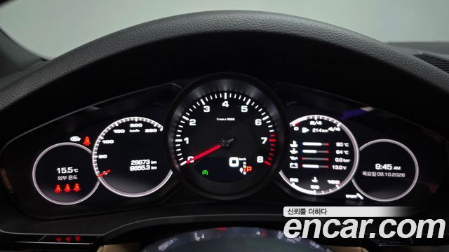 Porsche Cayenne 2021 — photo 11