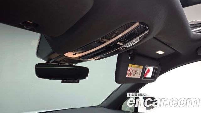 Porsche Cayenne 2021 — photo 32