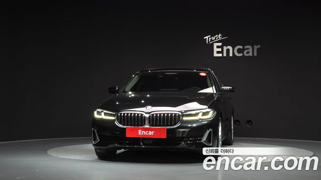 BMW 5-Series 2023 — photo 3