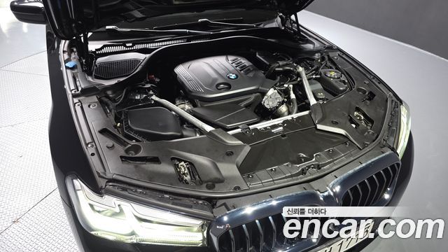 BMW 5-Series 2023 — photo 6