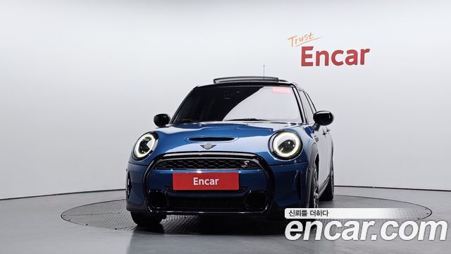 Mini Cooper 2022 — photo 3