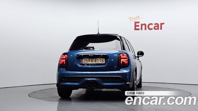 Mini Cooper 2022 — photo 4