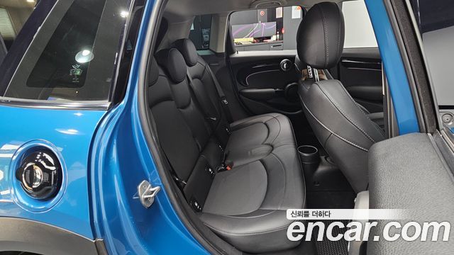Mini Cooper 2022 — photo 18