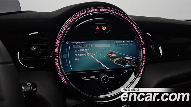 Mini Cooper 2022 — photo 22