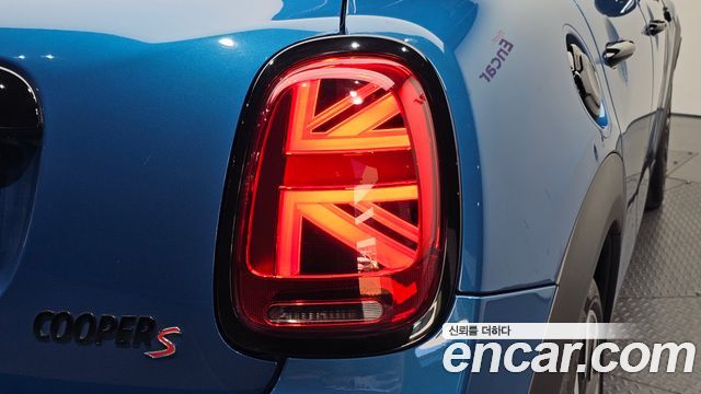 Mini Cooper 2022 — photo 9