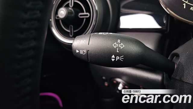 Mini Cooper 2022 — photo 27