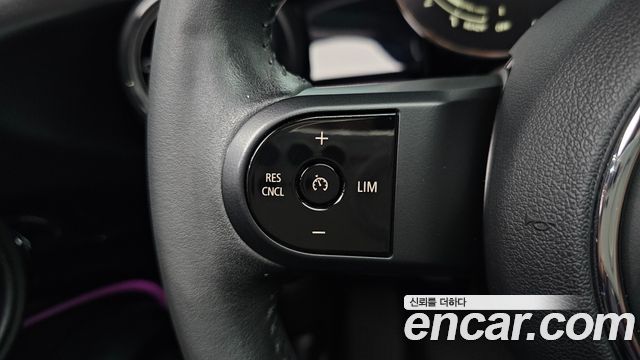 Mini Cooper 2022 — photo 29