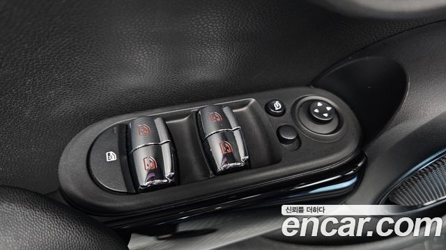 Mini Cooper 2022 — photo 32