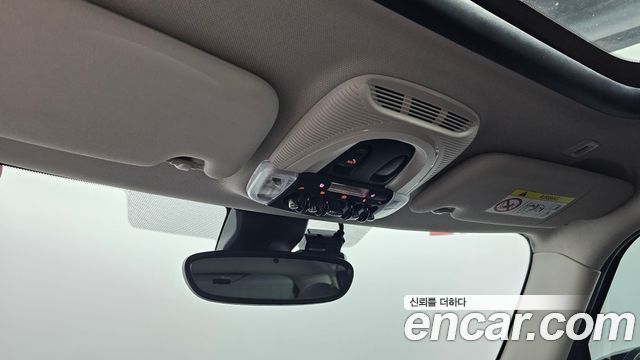 Mini Cooper 2022 — photo 34