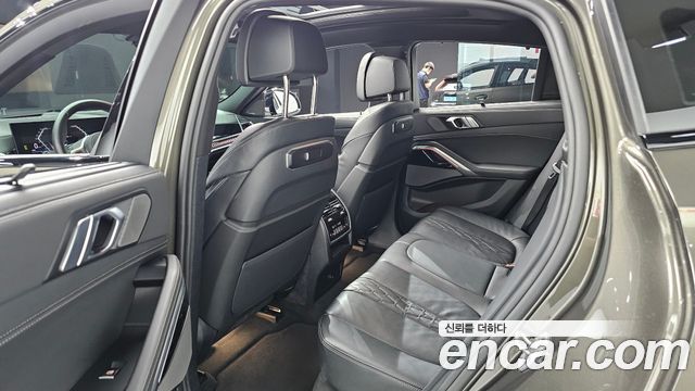 BMW X6 2025 — photo 18