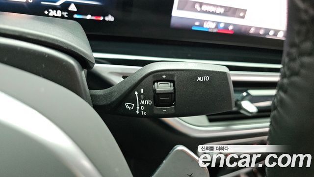 BMW X6 2025 — photo 28