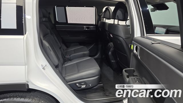 Hyundai Santafe 2024 — photo 18
