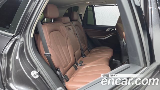 BMW X5 2022 — photo 18