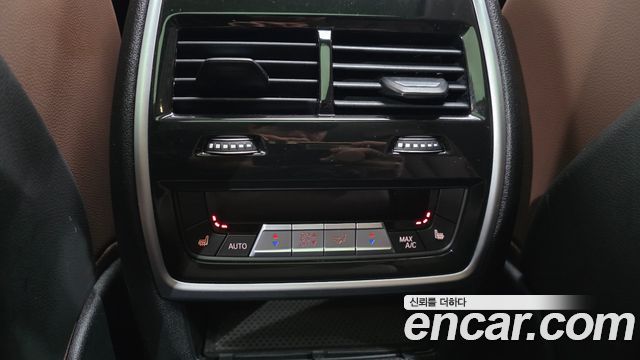 BMW X5 2022 — photo 30